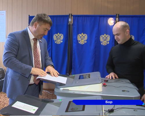 Кандидат в губернаторы Нижегородской области Владислав Атмахов принял участие в голосовании