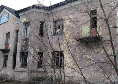 Два человека пострадали во время пожара в доме на улице Черняховского в Дзержинске