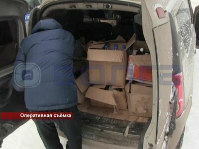 В Ленинском районе Нижнего Новгорода полицейские изъяли 125 литров контрафактного алкоголя из машины