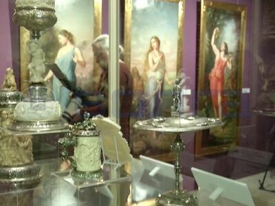 Выставка "Чарующее мифов волшебство" открылась в Нижегородском художественном музее