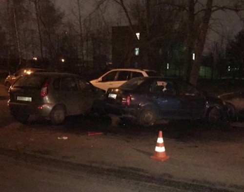 Две девушки-водителя пострадали в аварии в Автозаводском районе