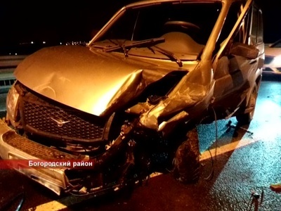 Два человека погибли и трое пострадали в аварии в Богородском районе
