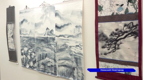 Выставка «Славное море, священный Байкал» открылась в региональном Заксобрании