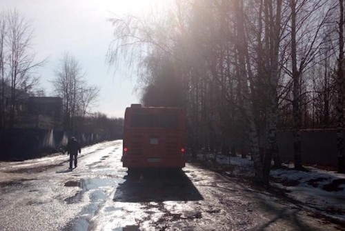 Мужчину насмерть зажало между двумя автобусами в Автозаводском районе