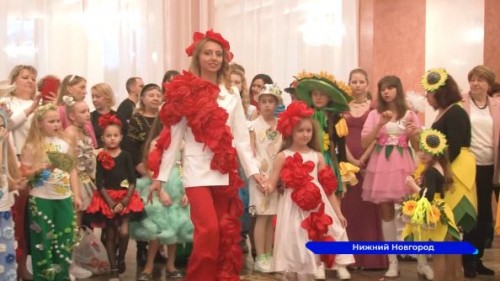 Во Дворце культуры ГАЗ прошел конкурс костюмов «Весна, цветы и комплименты» в преддверии 8 Марта