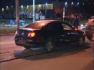 Молодая девушка пострадала в результате столкновения трех автомобилей на улице Коминтерна