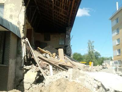 В Дзержинске обрушилась стена административного здания