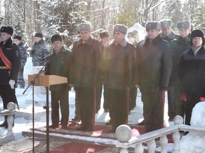 Митинг, посвящённый памяти погибшим в борьбе с боевиками, провели нижегородские правоохранители