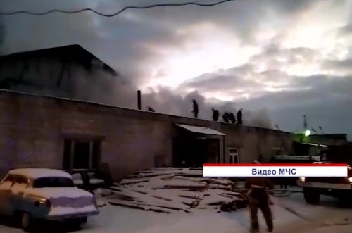 Крупный пожар в Сормовском районе: огонь уничтожил складское помещение