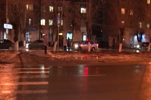 В Дзержинске водитель иномарки сбил 22-летнюю девушку