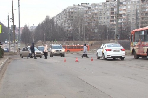 15-летняя школьница попала под машину в Нижегородском районе
