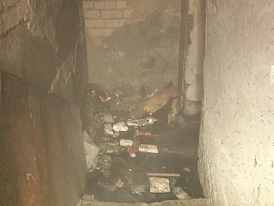 В подтопленном фекальными стоками доме на улице Премудрова начали откачивать воду