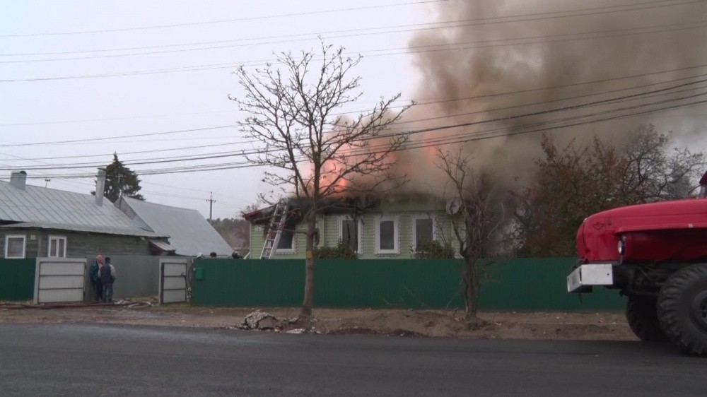 Крупный пожар тушили в поселке Бабушкино недалеко от Дзержинска