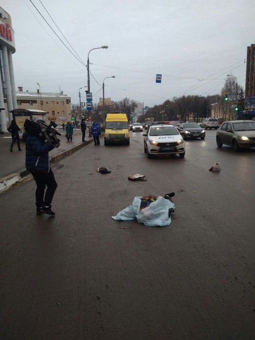 Водитель маршрутки насмерть сбил кондуктора на улице Белинского