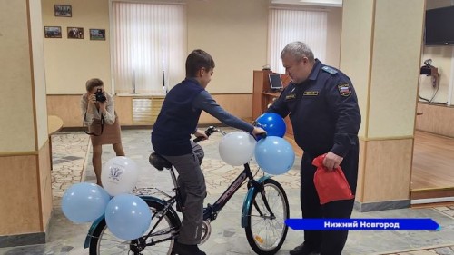 7 новогодних желаний детей исполнили нижегородские судебные приставы