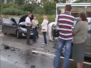 Массовое столкновение автомобилей на трассе Нижний Новгород - Саранск спровоцировал один из автомобилистов. 