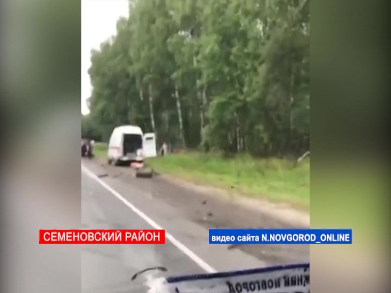 ГАЗель выехала на встречку и столкнулась с внедорожником на Кировской трассе ГАЗель выехала на встречку и столкнулась с внедорожником на Кировской трассе