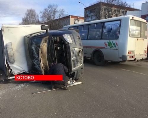 ГАЗель перевернулась в Кстове, пострадал один человек