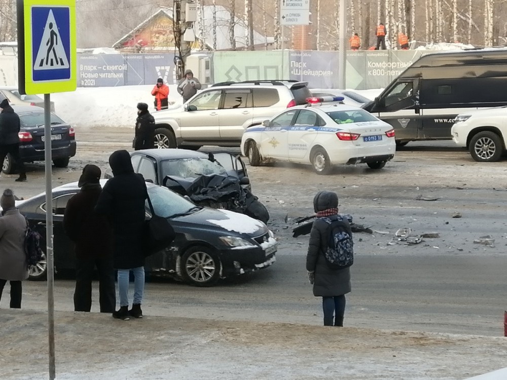 Два пассажира погибли в ДТП на проспекте Гагарина в Нижнем Новгороде