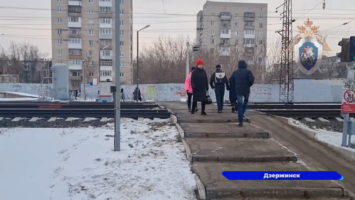 Поезд насмерть сбил женщину вблизи улицы Попова в Дзержинске