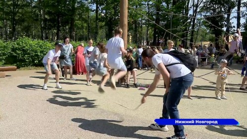 Межнациональный фестиваль детских уличных игр «Дружный Нижний» прошел в парке «Швейцария»
