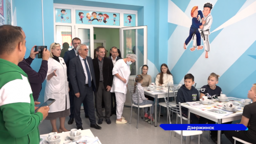 В детской больнице Дзержинска открылась обновленная столовая в спортивном стиле