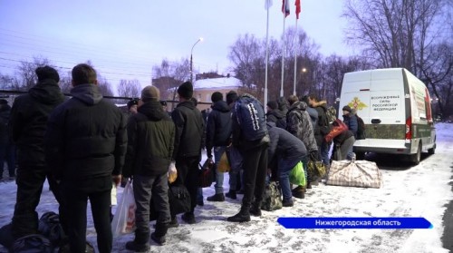 В учебную часть на боевое слаживание отправилась группа добровольцев из Нижегородской области
