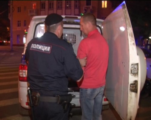 Пьяный байкер устроил аварию с такси в Дзержинске
