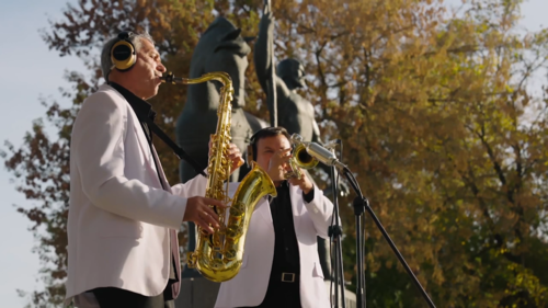 Вышел третий видеоролик на песню «Как молоды мы были» проекта #МУЗЫКАВМЕСТЕ «Песни Великой Страны. С любовью из Приволжья»