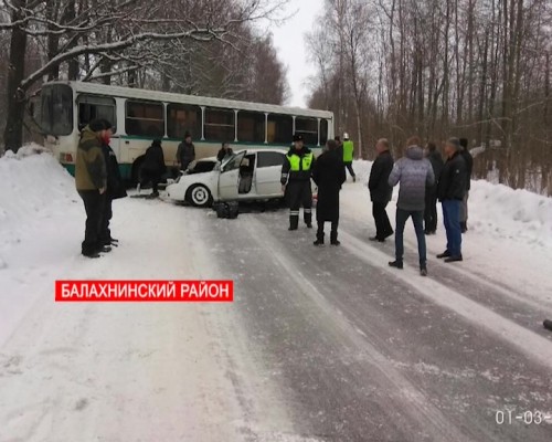 Восемь человек пострадали в аварии с участием автобуса в Балахнинском районе