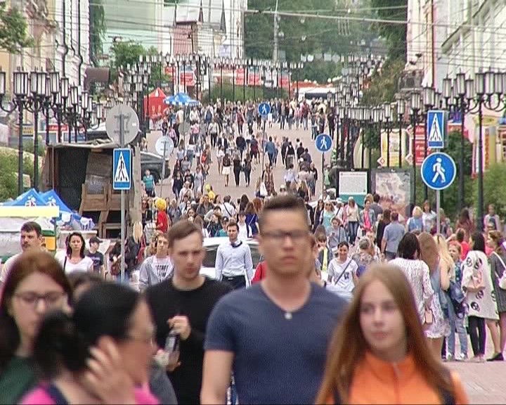 По данным Нижегородстата средняя зарплата в Нижегородской области составляет примерно 30 тысяч рублей