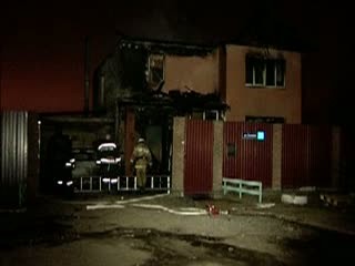 2-этажный коттедж горел в поселке Горбатовка