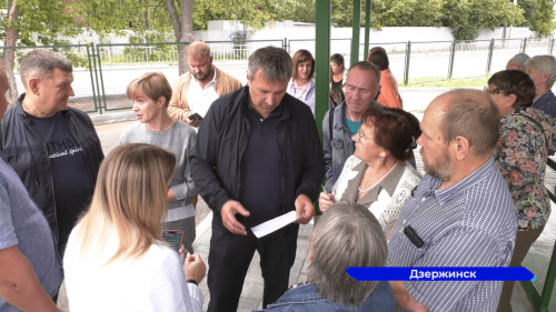 Глава Дзержинска Иван Носков проверил, как организована работа ФАПа в посёлке Бабушкино