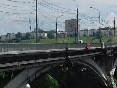 В Нижнем Новгороде спецслужбы перекрыли Канавинский мост