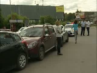 Сразу 5 автомобилей столкнулись на заправке в Автозаводском районе