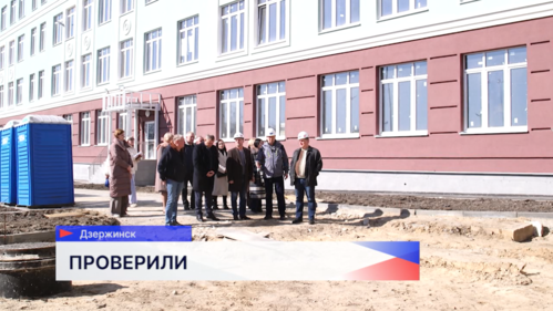 В школе имени Молева продолжаются строительные работы