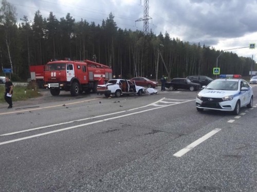 Один человек погиб и двое пострадали в ДТП в Володарском районе