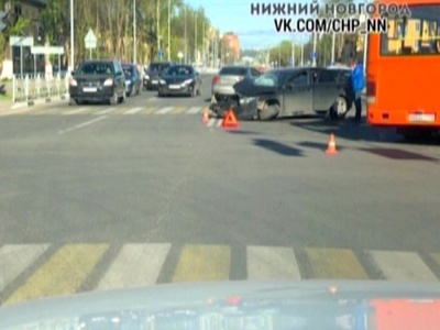 8 человек пострадали в аварии с участием автобуса в Автозаводском районе
