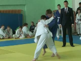 300 юных спортсменов боролись за звание лучшего в боевых искусствах