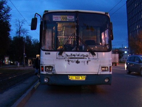 Автобус въехал в машину доставки еды в Сормовском районе