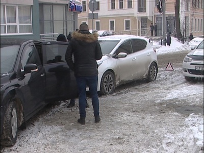 На улице Новая в Нижнем Новгороде столкнулись две иномарки