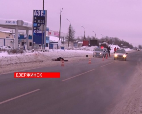 Пенсионер погиб под колесами автомобиля на Автозаводском шоссе