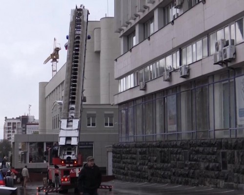 Пожар "разгорелся" в здании банка в центре Нижнего Новгорода