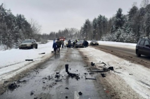 Женщина и ребенок пострадали в массовой аварии в Нижнем Новгороде