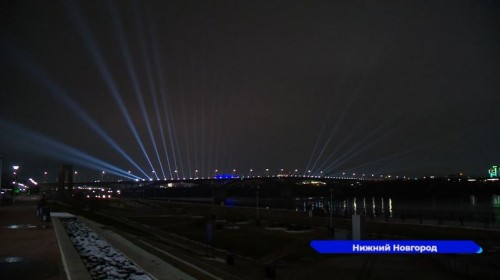Акция «Бюст-мост», посвященная месяцу борьбы с раком груди, завершилась в Нижнем Новгороде