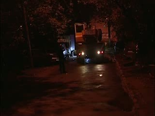 Пятитонный грузовик ушёл под землю на улице Должанской