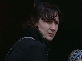 Нижегородская школьница упала с пятого этажа жилого дома