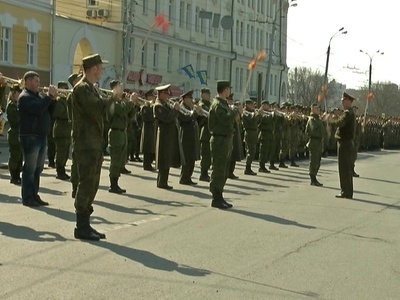 Сегодня на главной площади Нижнего Новгорода прошлая первая репетиция парада Победы