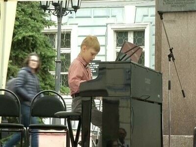 Чайковский, Брамс, Шуберт - 8 часов непрерывной игры на пианино
