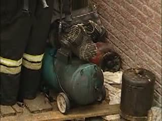 Неосторожность мужчины во время работ с электрооборудованием привела к пожару на улице Родниковая